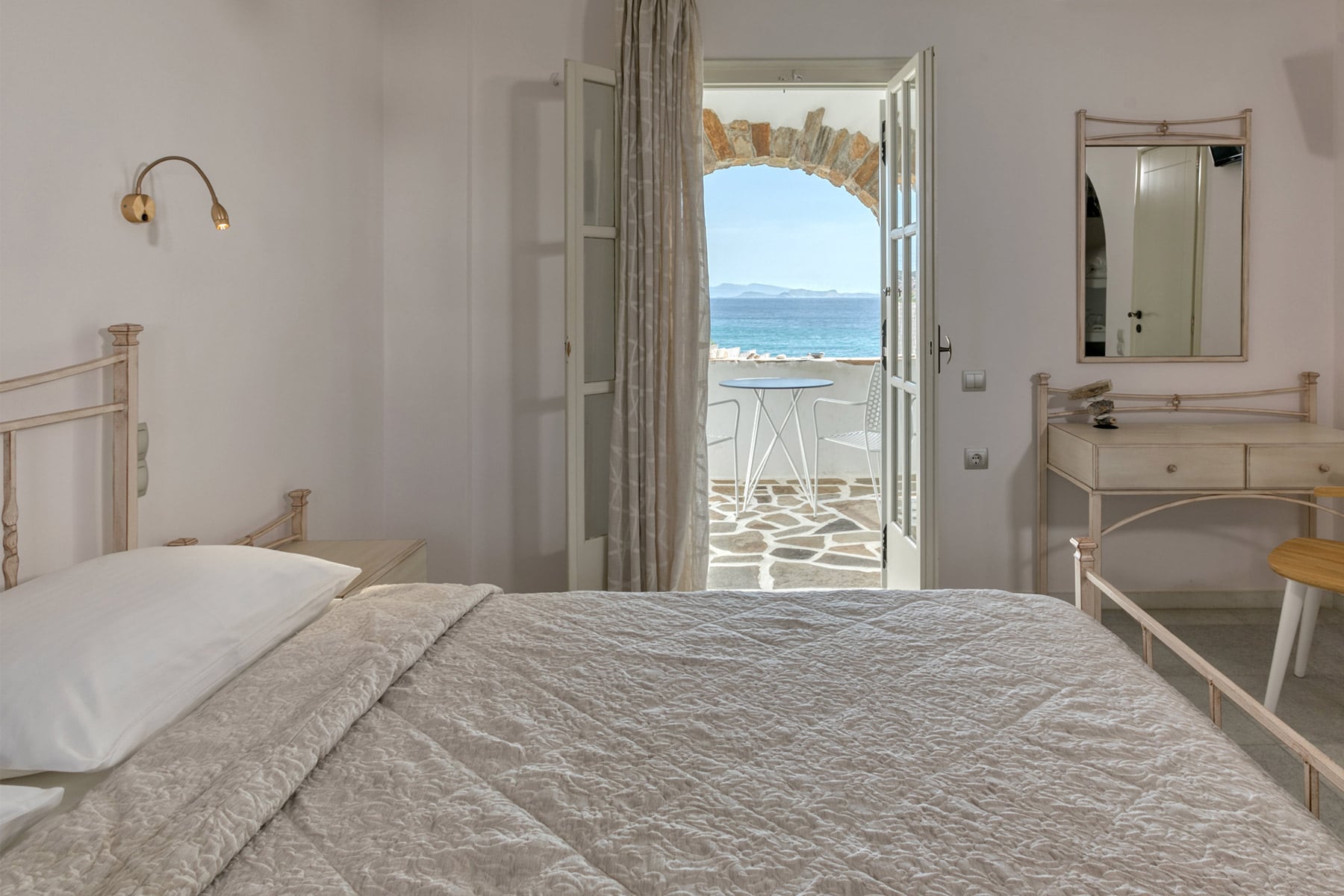 ostria_inn_superior_sea_view_room_1