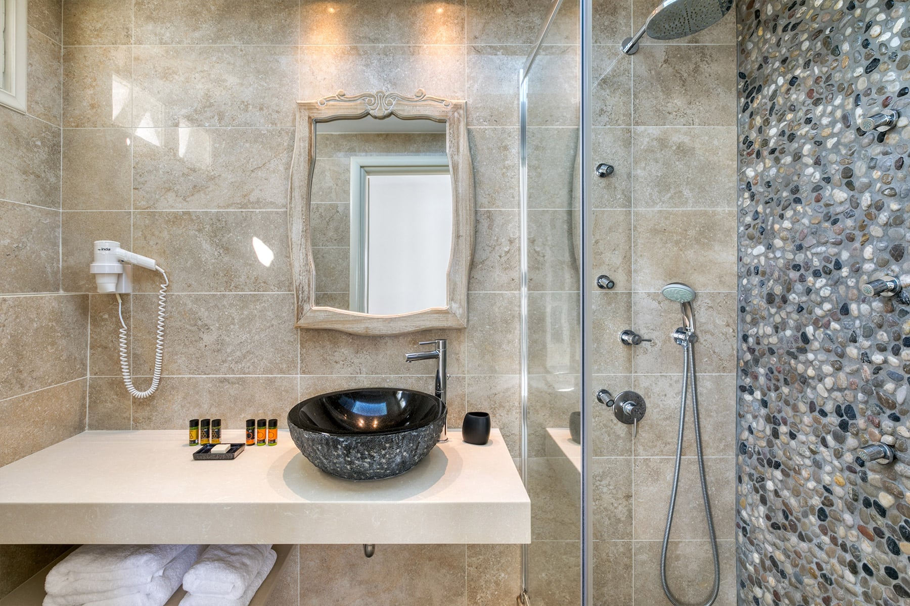 ostria_inn_superior_sea_view_room_3